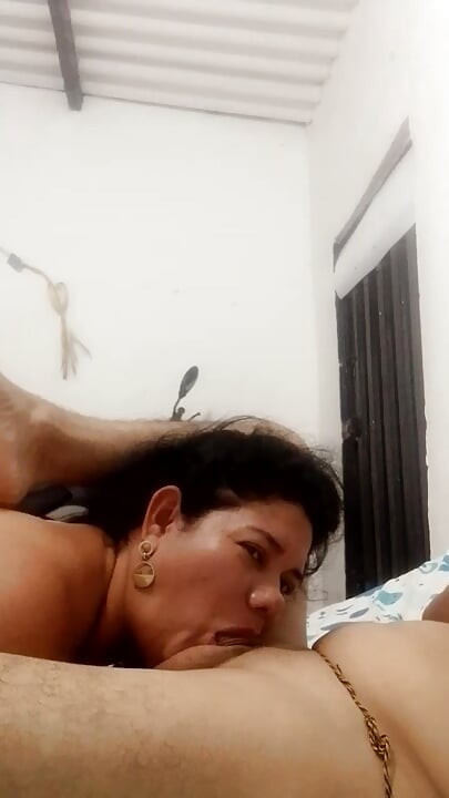 美味しそうに吸う素敵な彼女