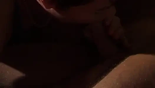 Sarışın ve esmer olgun kızlar sert parmaklama orgazm festivalinde