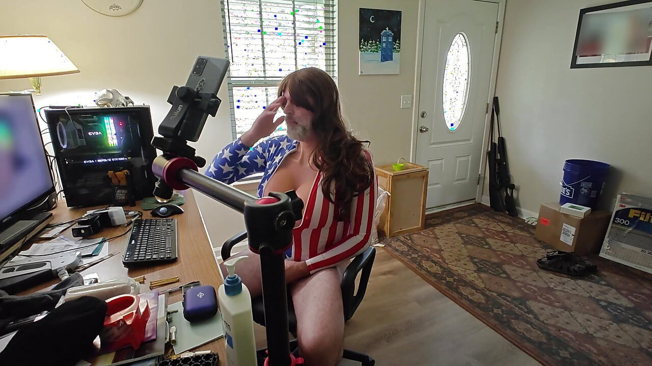 Live Cam Show Behind the Scenes