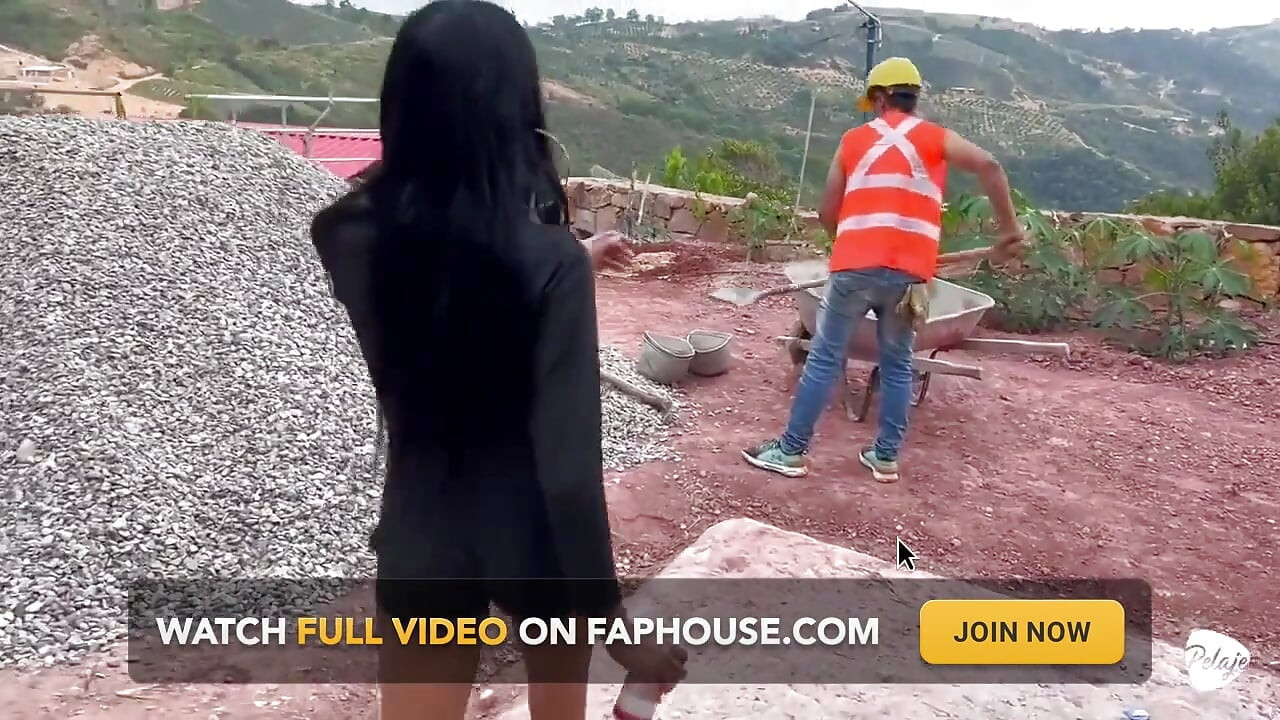 Woman Fucks the Worker Because Her Husband Went with His Friends