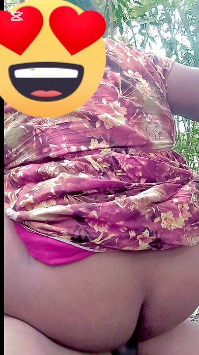 Muslim boy fucked beautiful hindu housewife in the jangle.