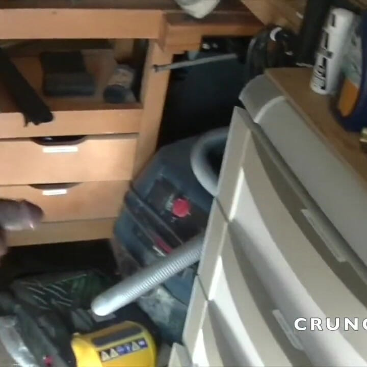 Roh von top-schwarzem mit xxl schwanz gefickt