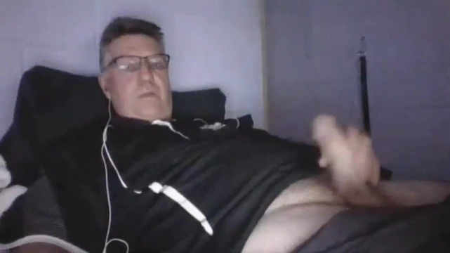 Daddy cums on cam