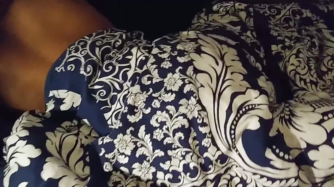 Kennie Jai Gets Jerked off in Bed