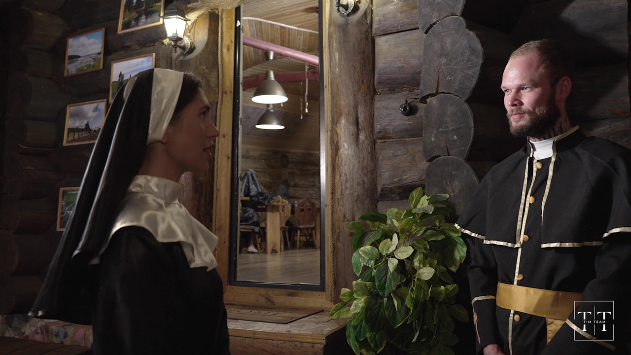 悪質な修道院パート8。従順なジャディリカ尼僧になりなさい、司祭はすべての罪を赦します