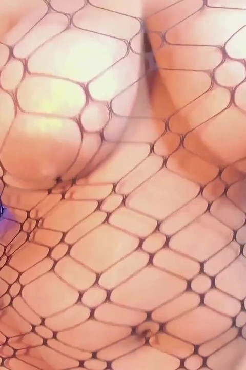 Put a Cock That Looks Tiny in My Body