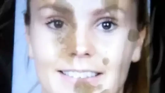 Lieke Martens boşalıyor 1