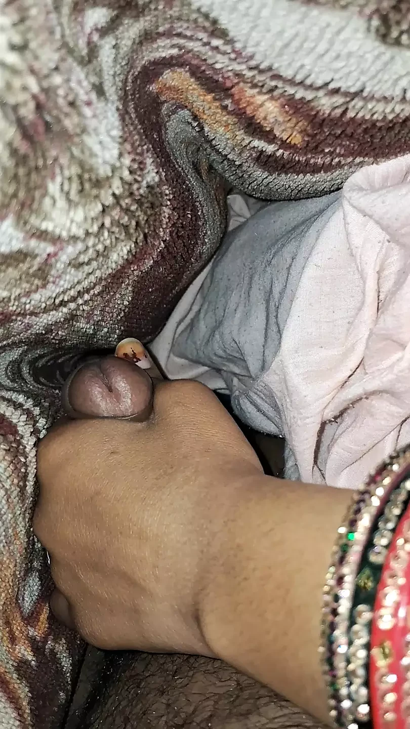Leaked mms sunni bhabhi handjob fucking at night time securly sex