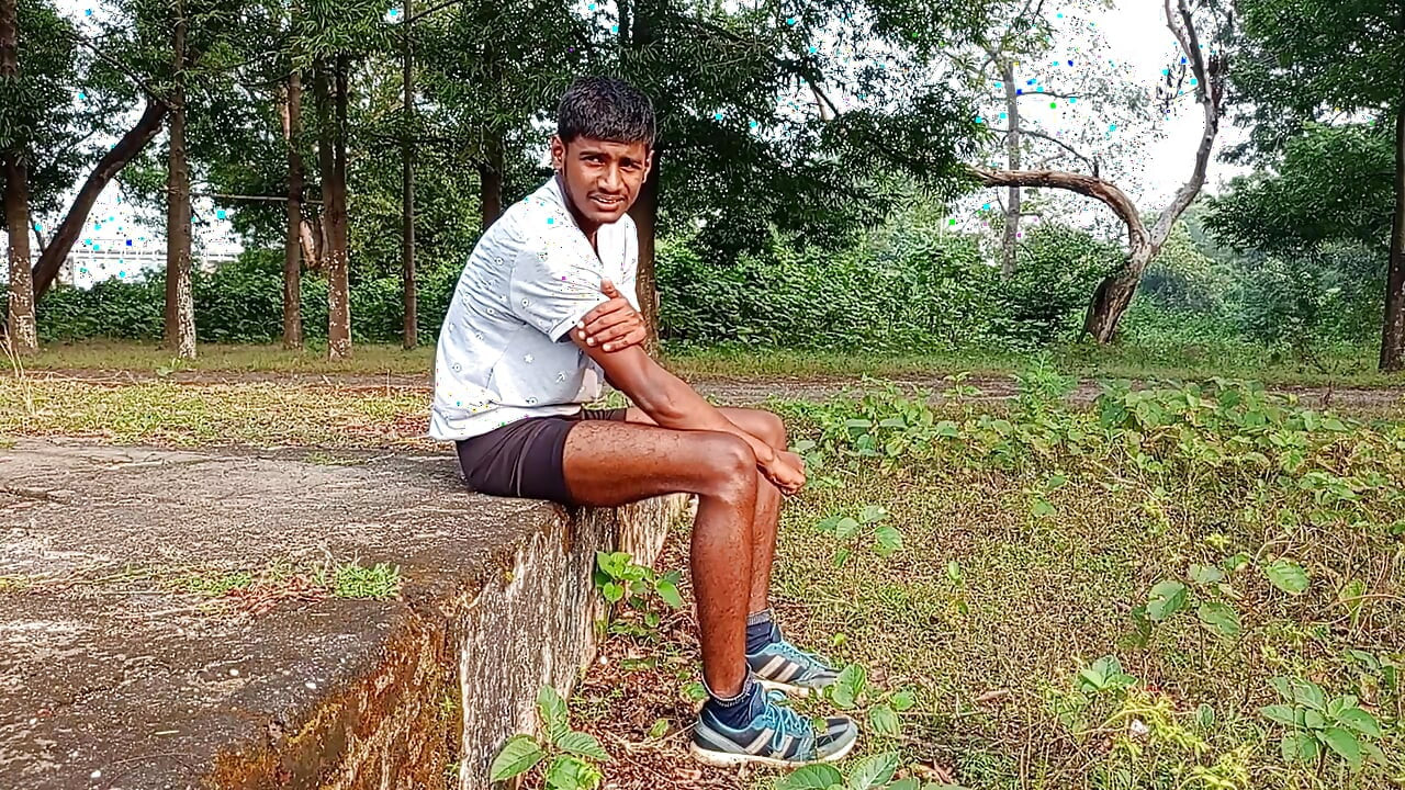 여친을 무릎 꿇고 따먹는 운동