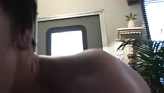 Ein großer, solider Schwanz für Emarie Scott