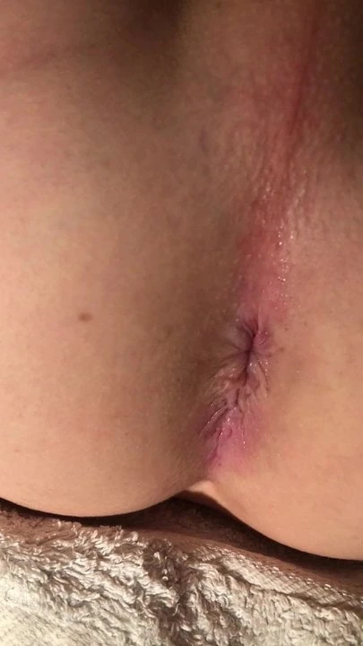 Smooth CD toys ass up close
