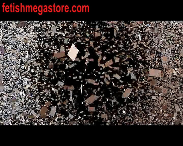 Des nanas baisent avec un gode