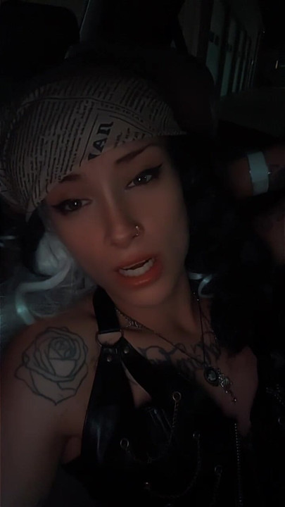 Steampunk hottie!