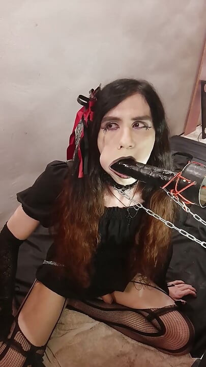 你的哥特女孩Frind喜欢深喉