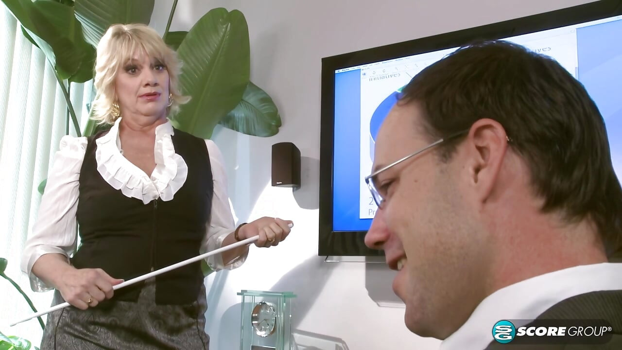 Sindy Swank means business