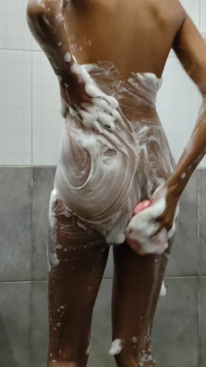 Tomando banho com | Clipe 2