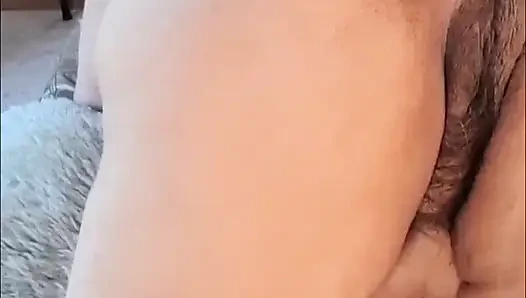 Siyah dildomu kullanıyorum kıllı amcığımda çok iyi hissettim