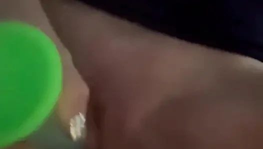 MILF Loves to Fuck Pussy Early Mornings