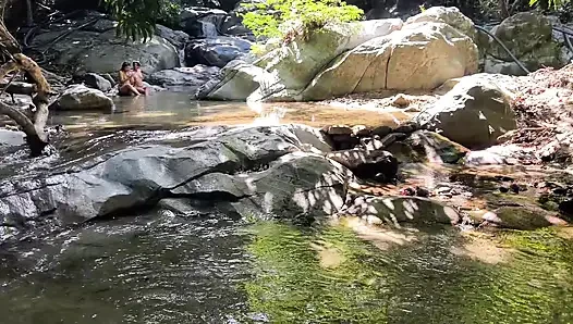 2 Latina swallow 2 cocks of strangers in the middle of the forest