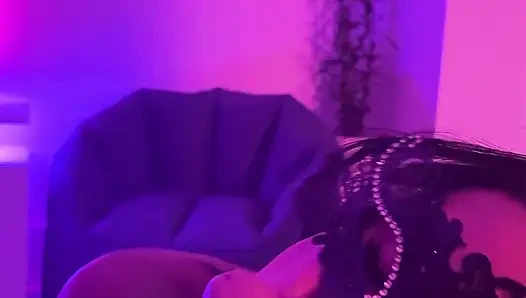 Облегающая Большегрудая Мисслекса Переспала Со Своим Соседом