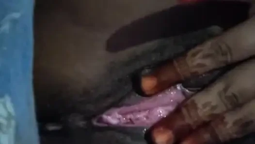 Üvey kız kardeş çıplak ve seksi video gönderiyor