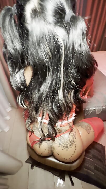 Oiled up Juicy Ass Riding a Dildo Like a Good Christmas Slut