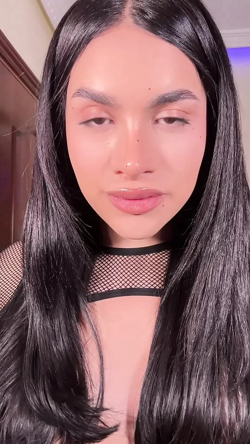 Viviana Trans Latina Feet Tease And Masturbation