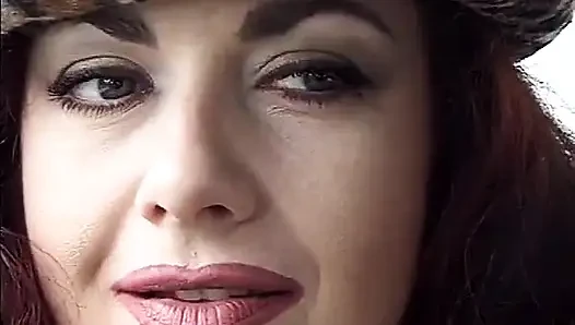 Jessica Rizzo in party with the dwarf scene 03