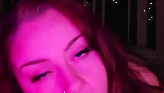 Geç sevgililer gününde sakso çekiyor ve sikişiyor ya da sen bebeğim