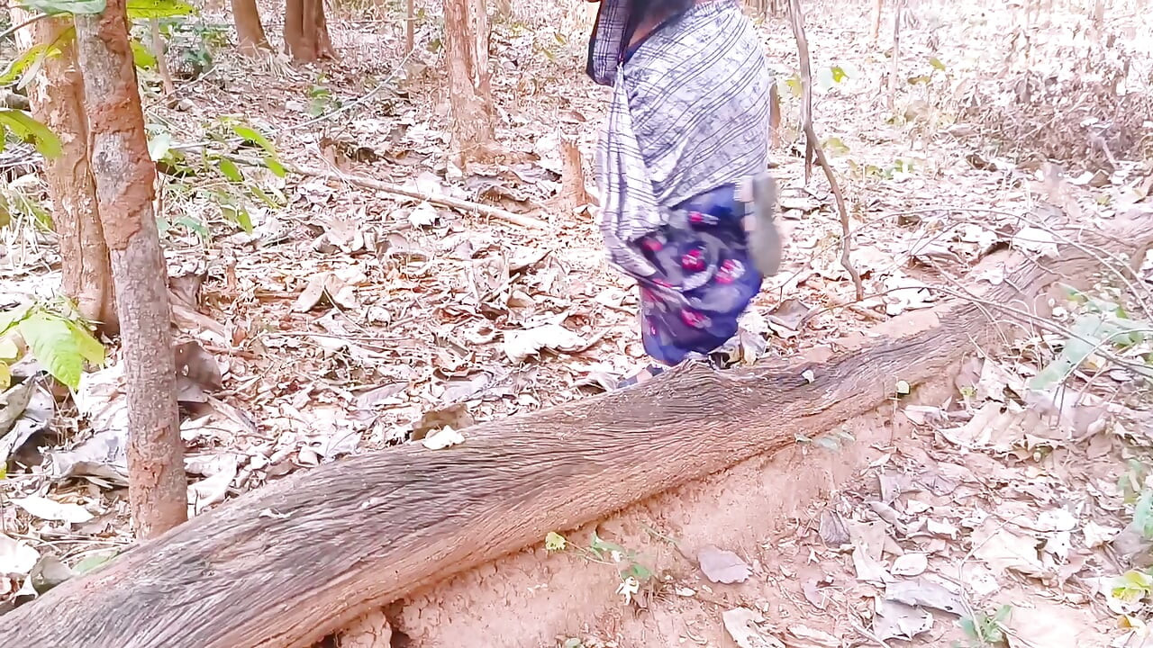 Indian Outdoor Sex. Desi Bhabi Secret Fucking Hubby in Forest. Telugu Dirty Talks.