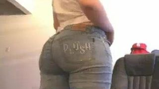 Pawg diamante branco sendo martelado