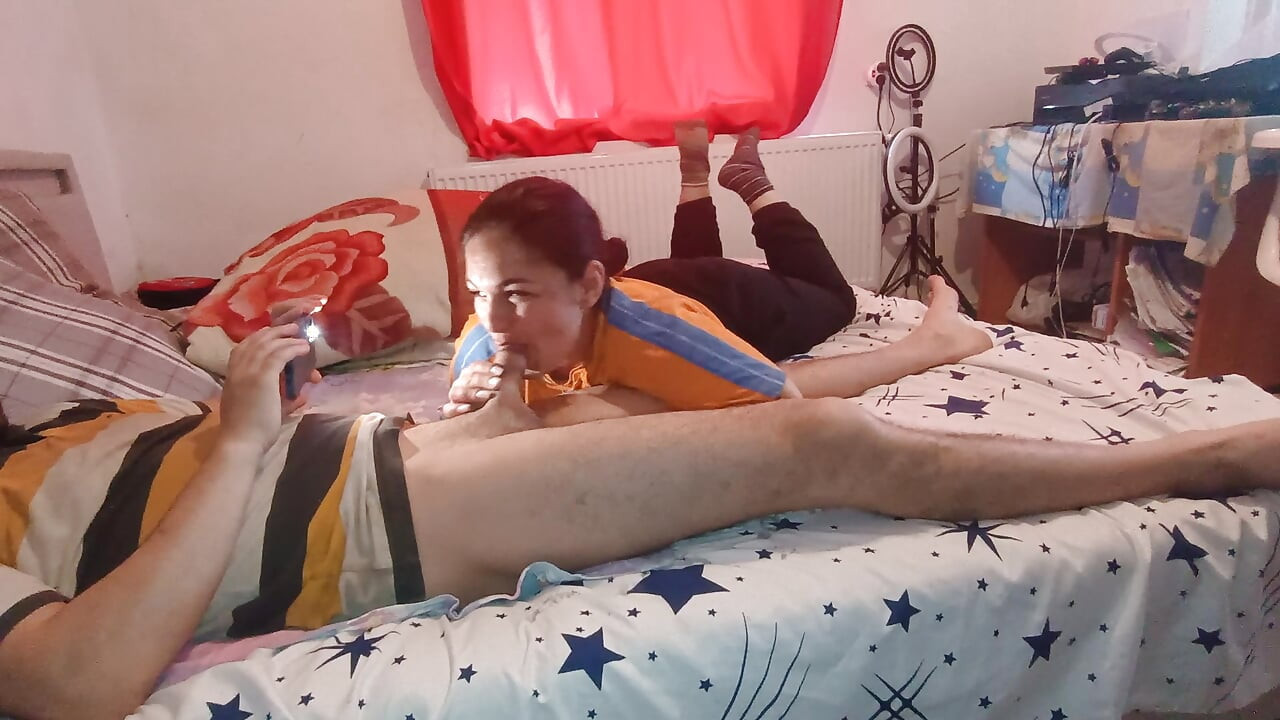 I suck dick with the desire to swallow the cum I crave