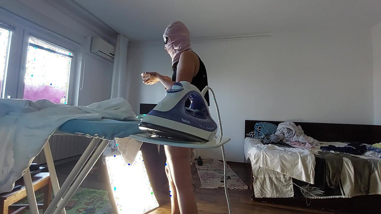 Amateur wife does housework naked.