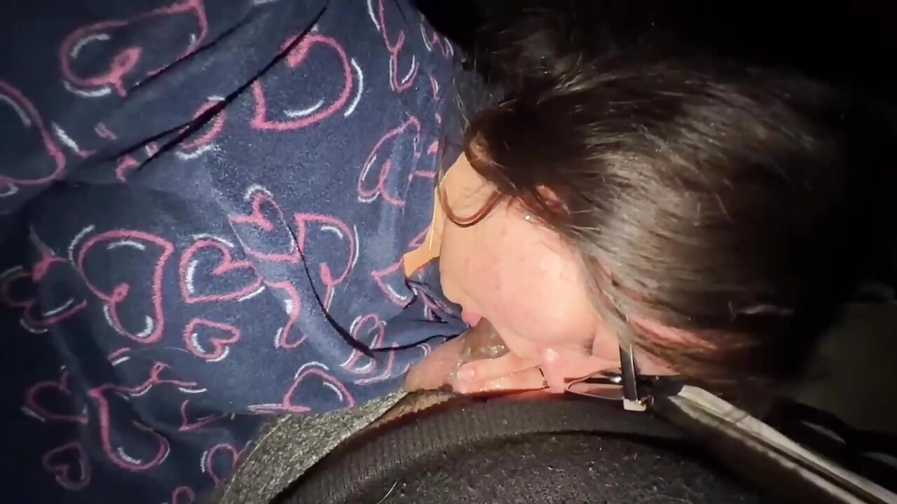 NOGAGLOLA - MUIE ADÂNCĂ ÎN GÂT ESTE O NEBUNIE