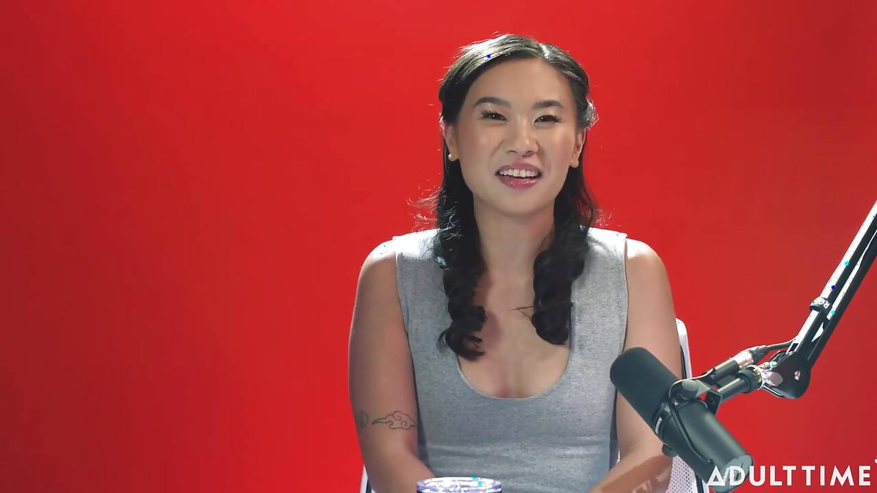 Kimmy Kimm conquiert la honte et vend des culottes utilisées | Le podcast time pour adultes