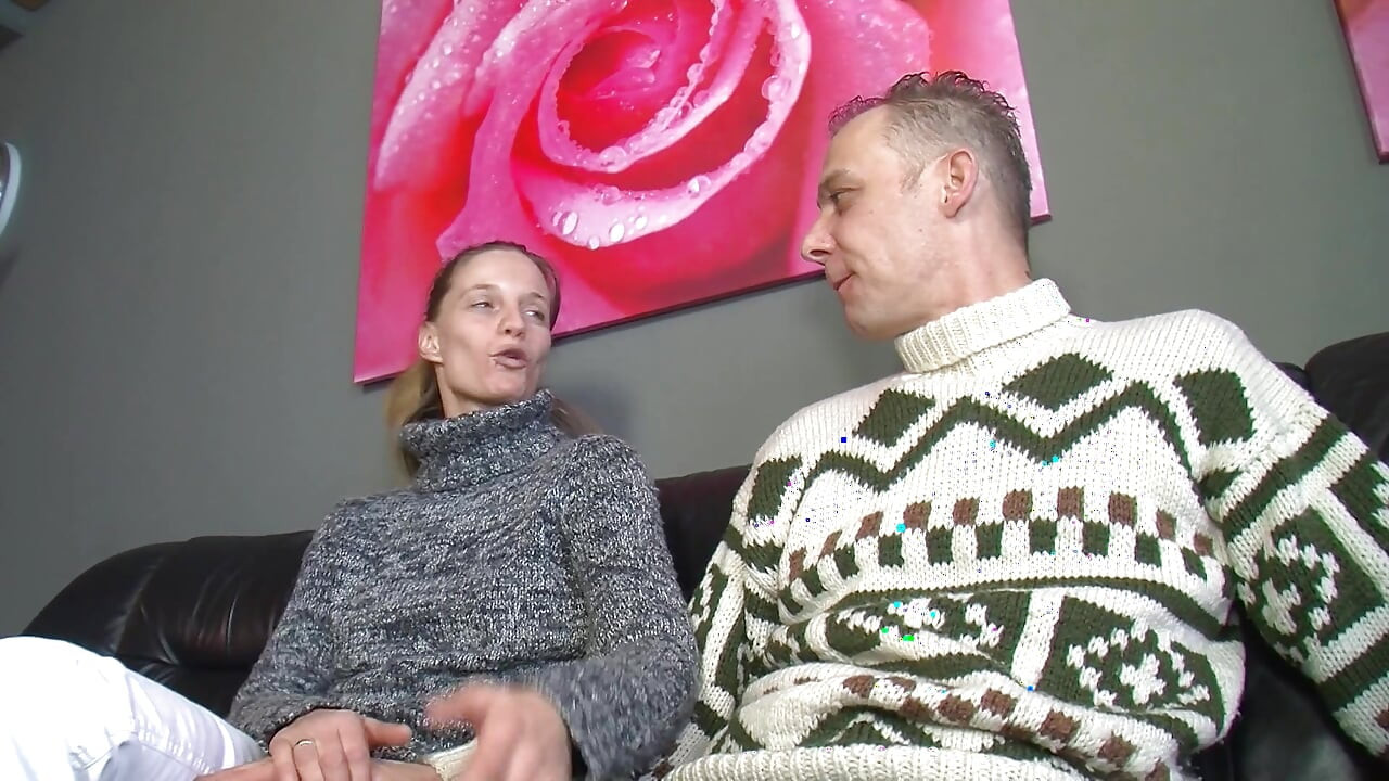 Horny Woman Sucks Two Cocks Alternately