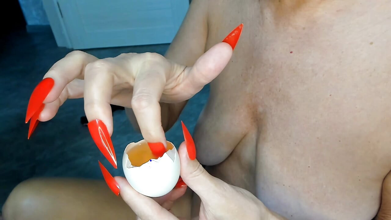 Milf eggs in pussy biology closeup insemination handjob