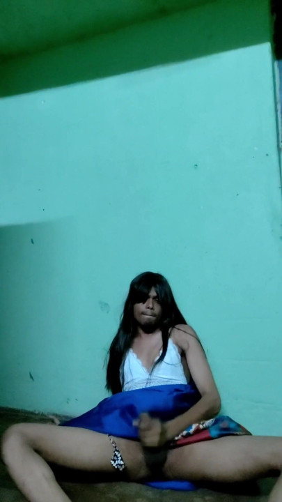 Cute indian femboy in saree | Clip 3