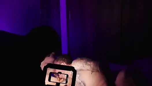 Ham medellin bts balkonda sert yatak odasına sakso