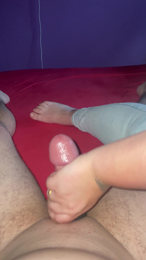 Zsaklin’s amateur handjob video | Clip 2