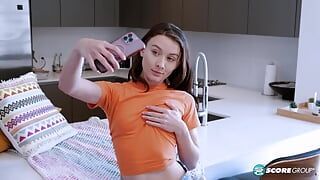 Tight Teen Veronica Church Takes Nudes and Fingers Her Meaty