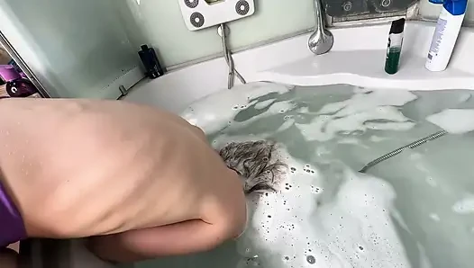 I Started to Enjoy Holding My Breath Underwater