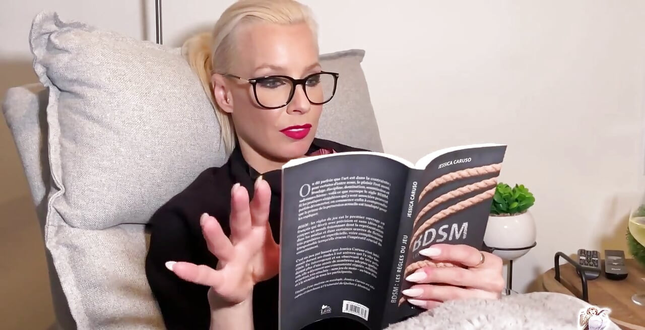 ラテックスで体を膨らませる夢 - BDSMについて読むのが大好きで、すごく興奮します!