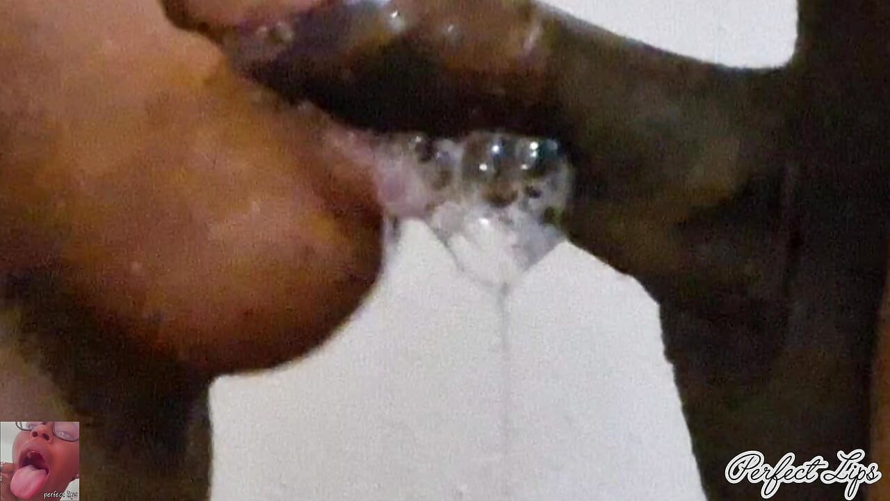 ปากนุ่มดูดควยสุดเลอะเทอะ