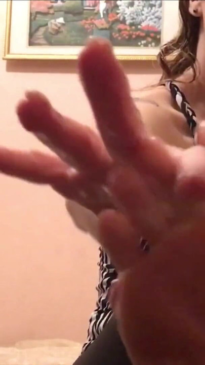 お風呂に入った後、あなたと話す | クリップ 2