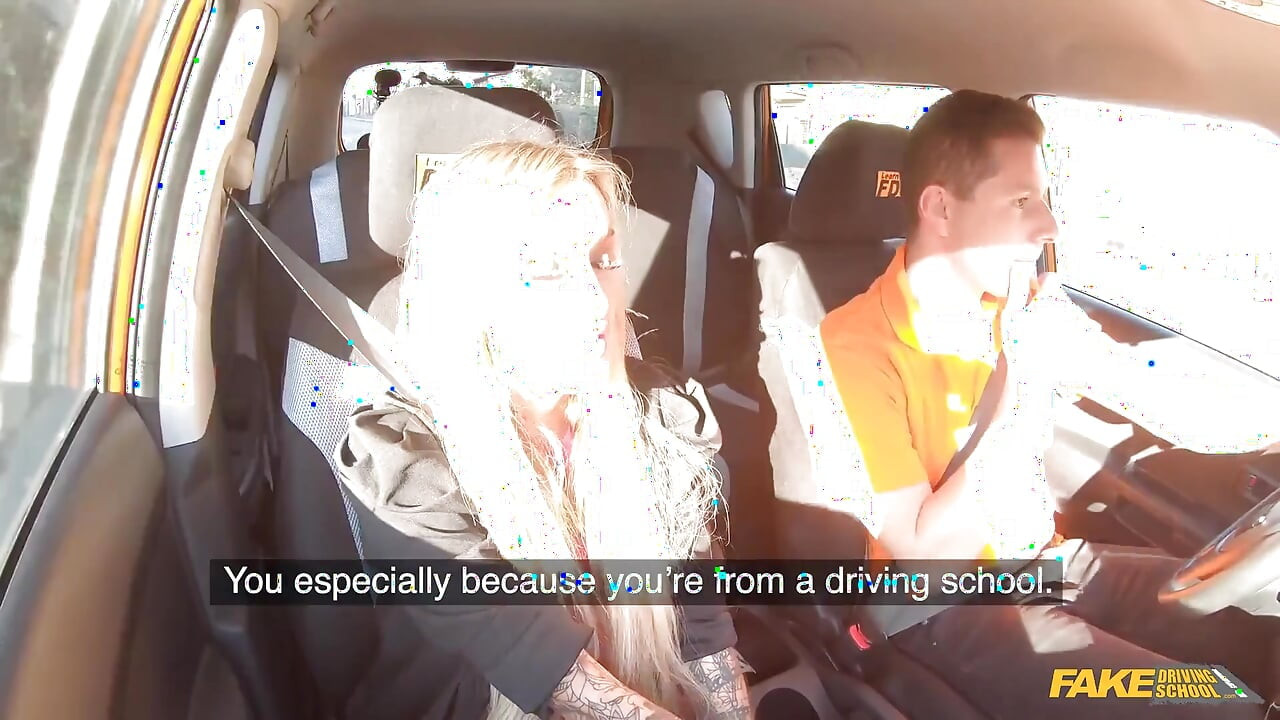 Fake Driving College - Daisy Lee Proves Blowjob Lessons Are More Fun Than Driving