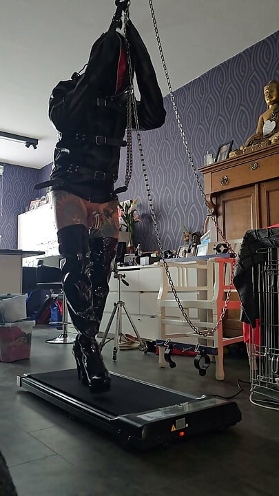 Gym Time for Hunny Slave