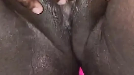 Masturbasi di rumah temanku