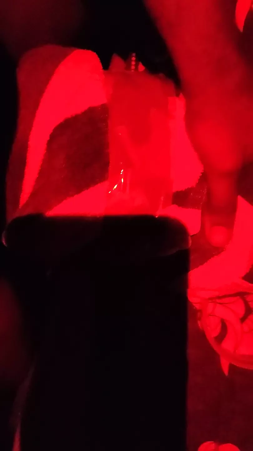 Sex med hemlagad leksak