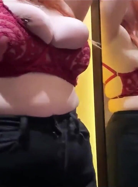 Real Public Risky Sex in the Fitting Room